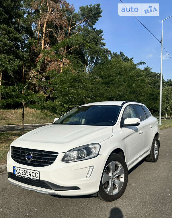 Volvo Xc60 (2015)