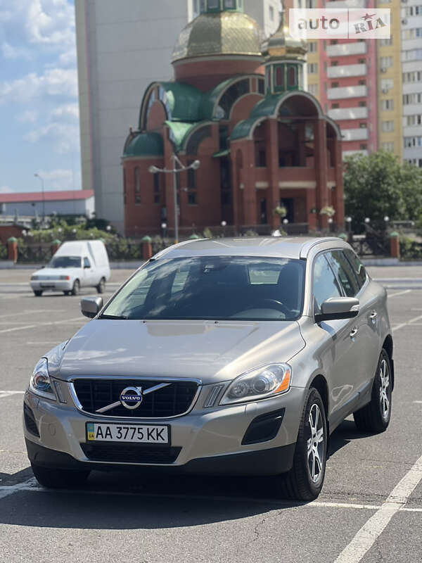 Volvo Xc60 (2012)