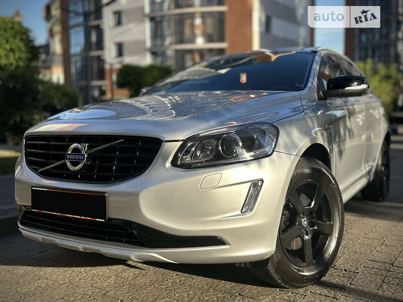 Volvo Xc60 (2016)