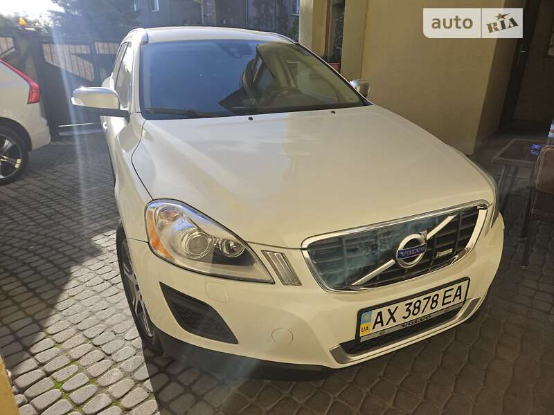 Volvo Xc60 (2011)
