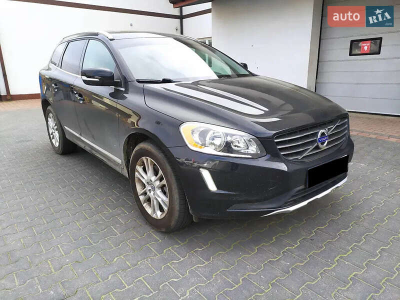 Volvo Xc60 (2015)