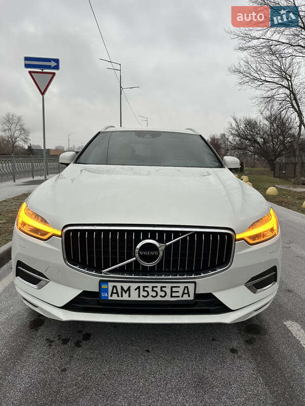 Volvo Xc60 (2017)