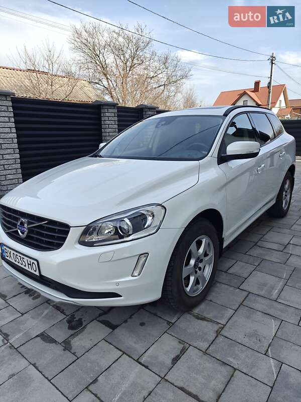 Volvo Xc60 (2017)