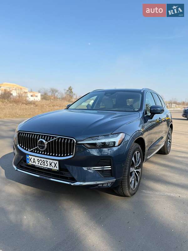 Volvo Xc60 (2023)