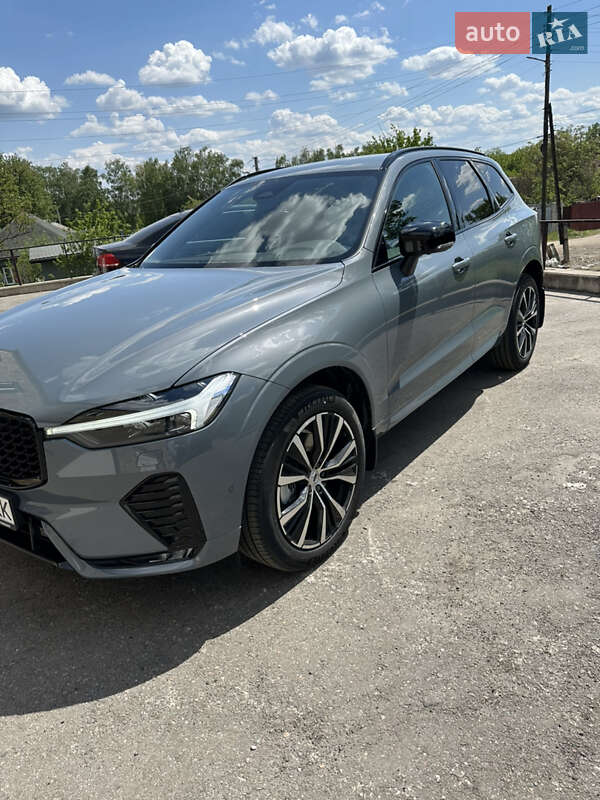 Volvo Xc60 (2023)