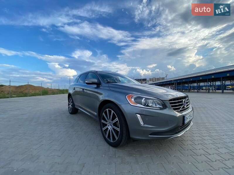 Volvo Xc60 (2017)
