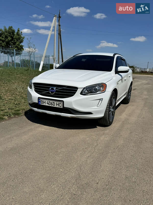 Volvo Xc60 (2015)