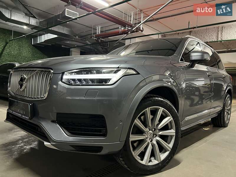 Volvo Xc90 (2016)