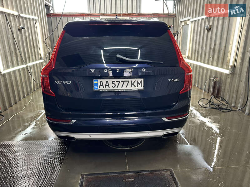 Volvo Xc90 (2017)