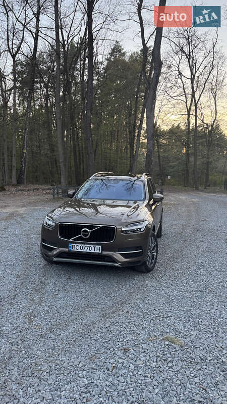 Volvo Xc90 (2015)