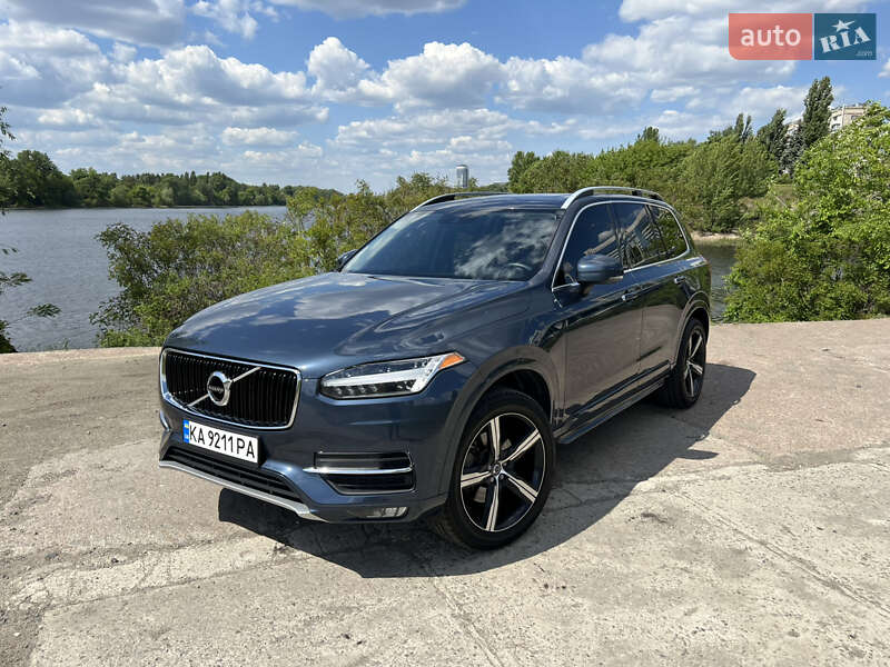 Volvo Xc90 (2017)