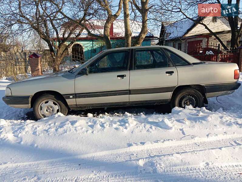 Audi 100 (1990)