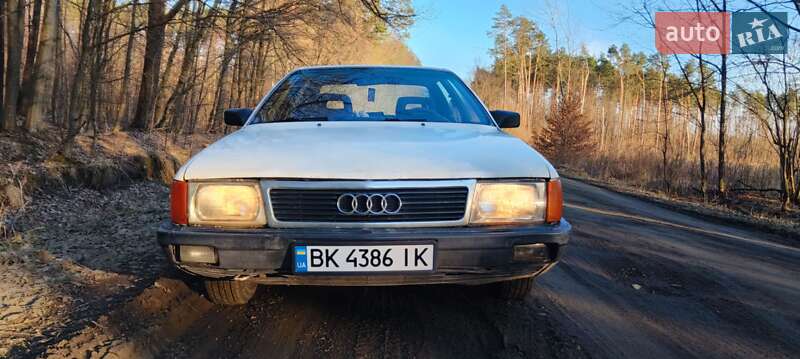 Audi 100 (1987)