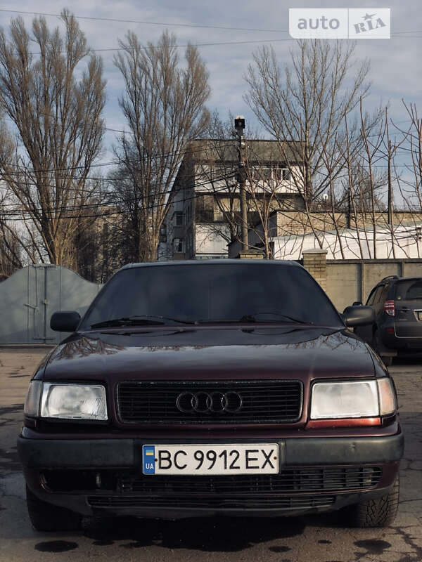 Audi 100 (1992)