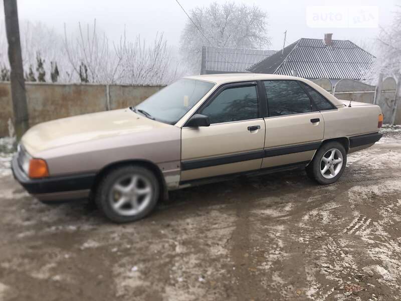 Audi 100 (1989)