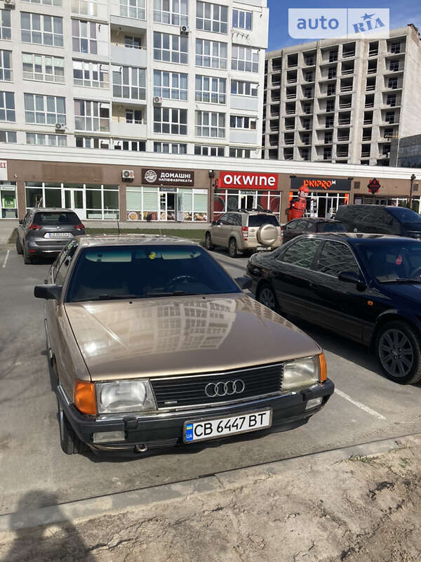 Audi 100 (1987)