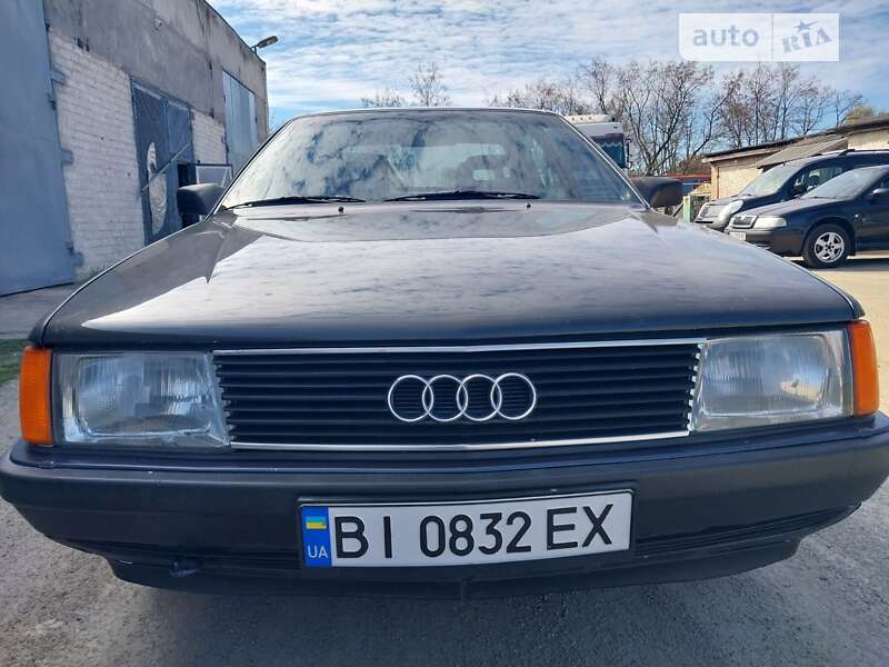Audi 100 (1986)