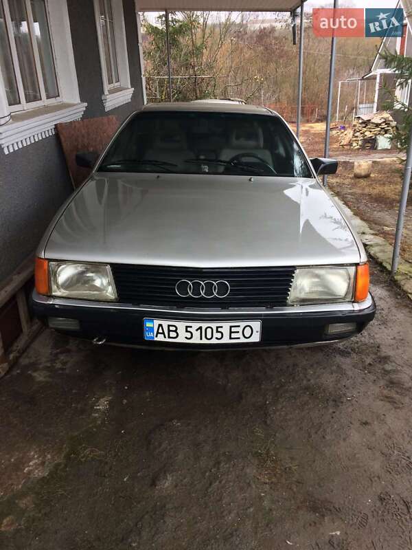 Audi 100 (1987)