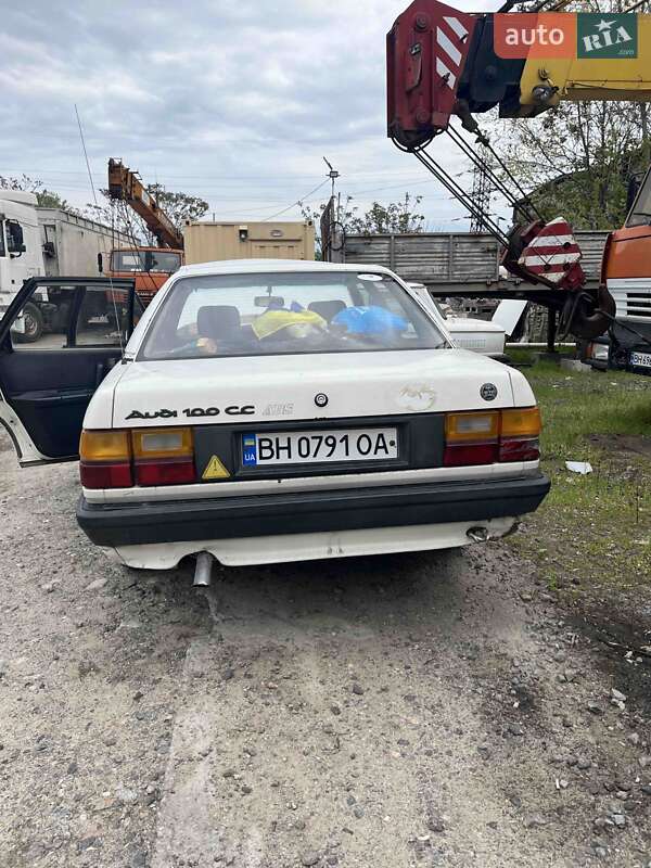 Audi 100 (1985)