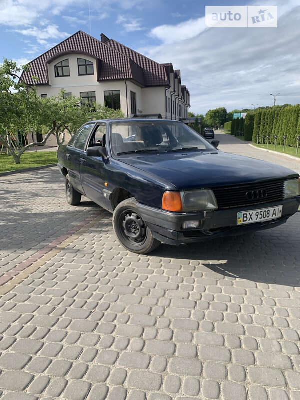 Audi 100 (1986)