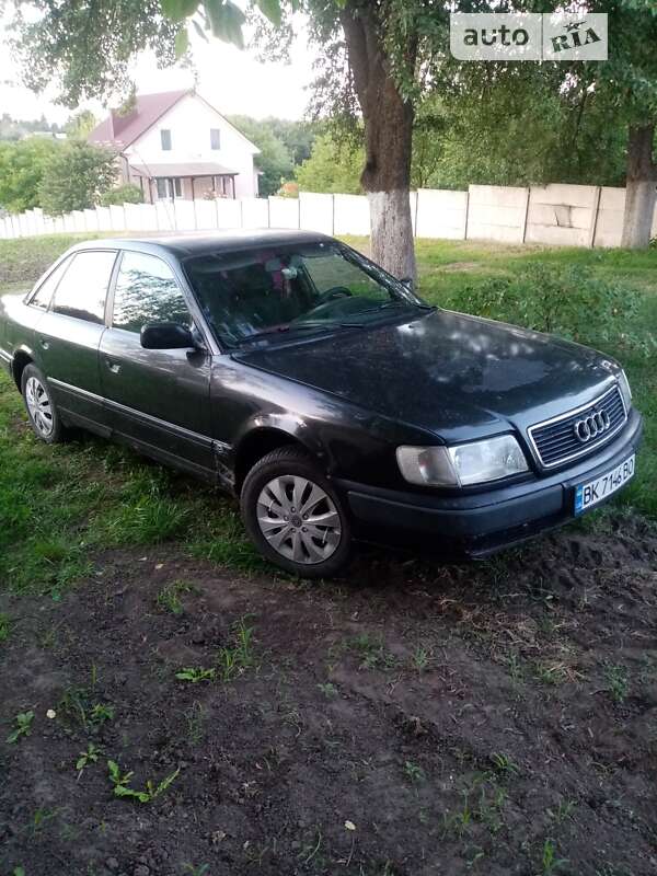 Audi 100 (1992)