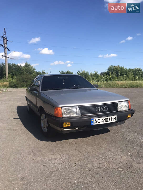 Audi 100 (1990)