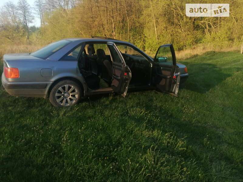Audi 100 (1992)