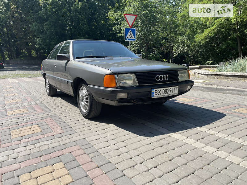 Audi 100 (1990)