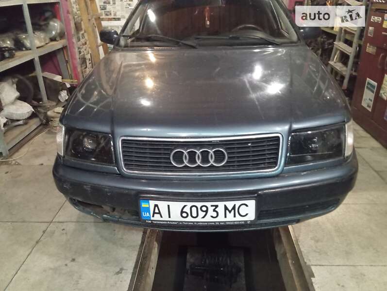 Audi 100 (1992)
