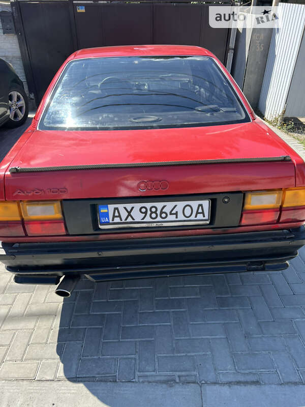 Audi 100 (1985)
