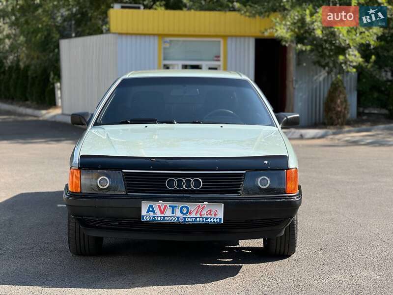 Audi 100 (1986)