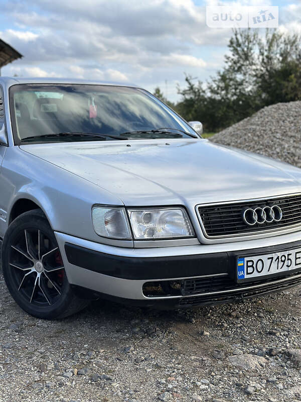 Audi 100 (1992)