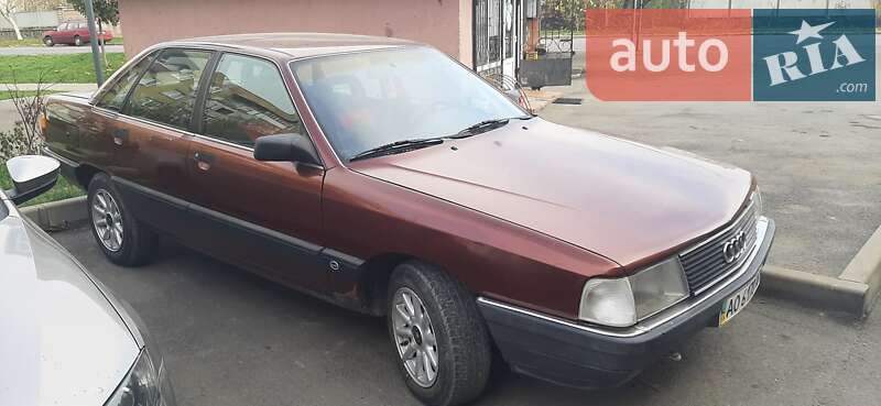 Audi 100 (1990)