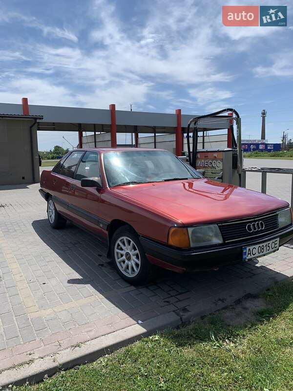 Audi 100 (1988)