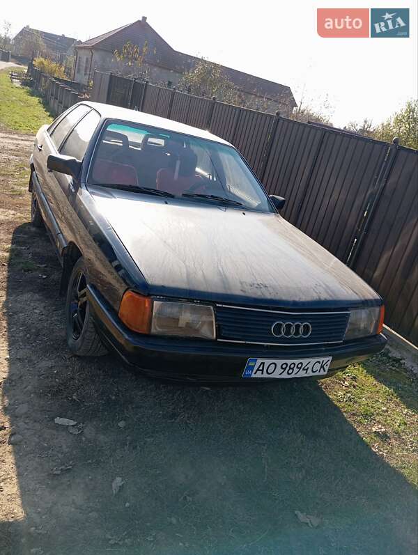 Audi 100 (1986)