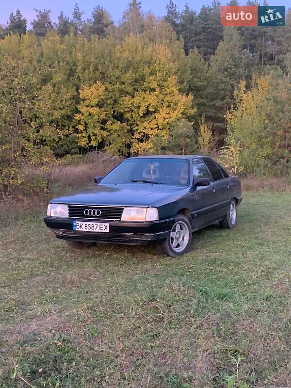 Audi 100 (1990)
