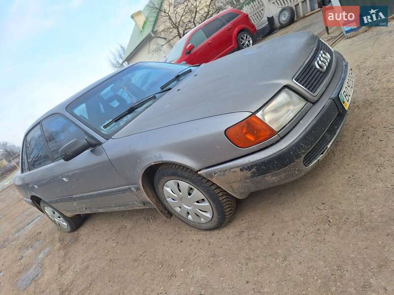 Audi 100 (1992)