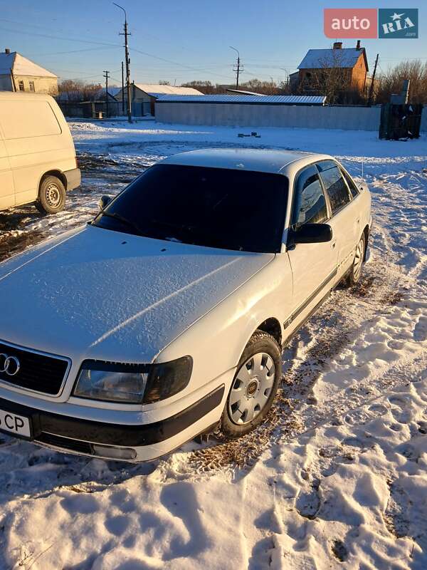 Audi 100 (1992)