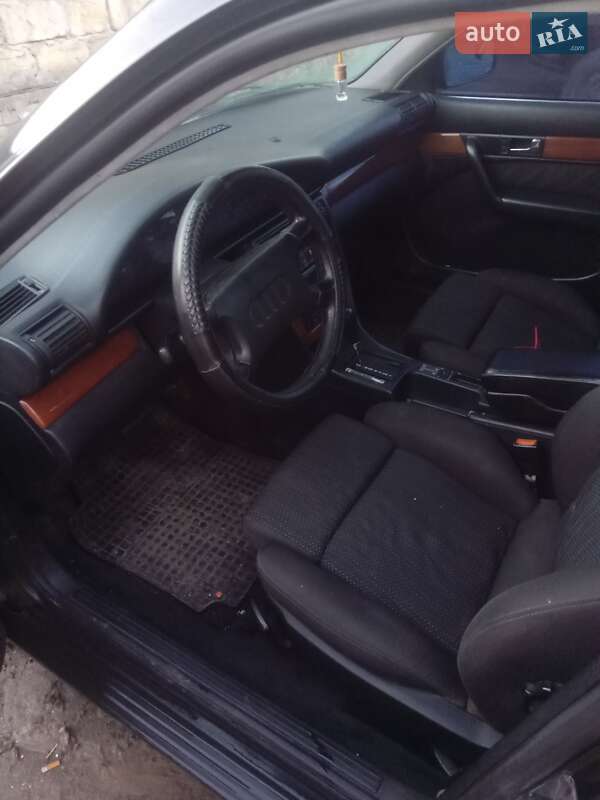 Audi 100 (1992)