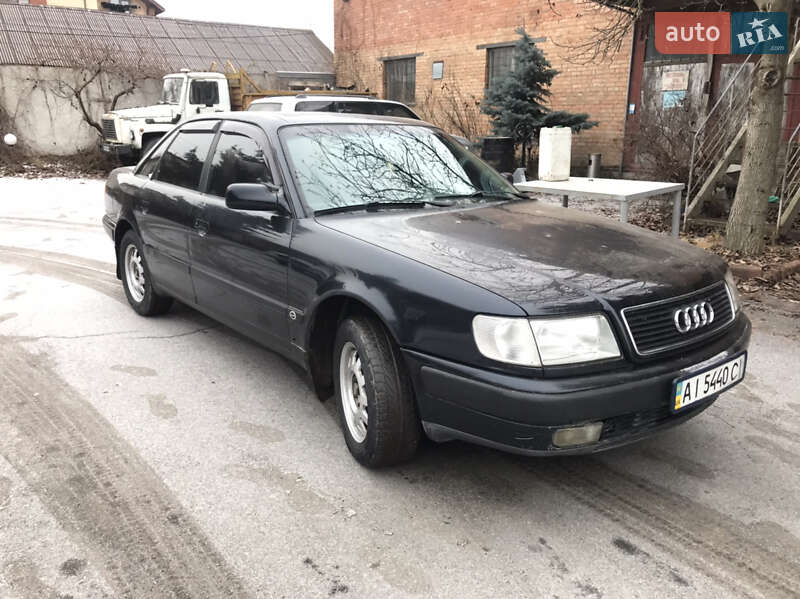 Audi 100 (1992)