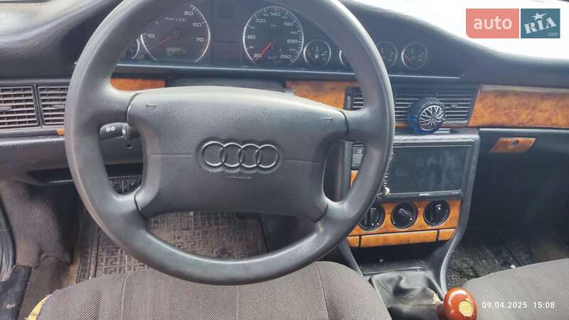 Audi 100 (1989)