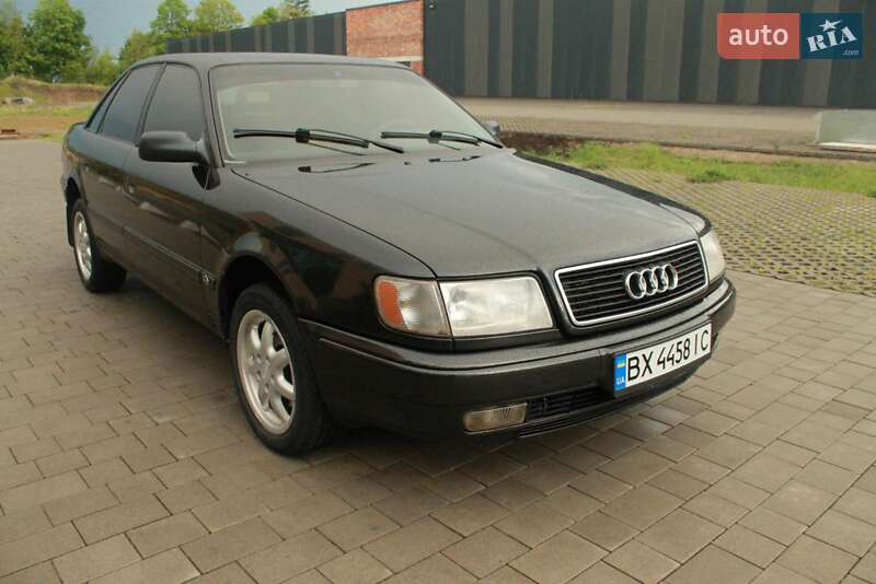 Audi 100 (1993)