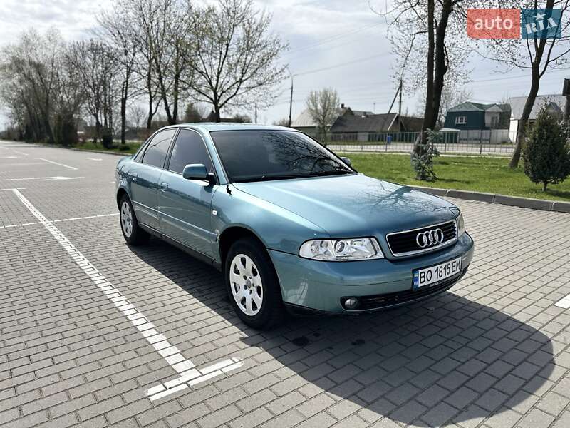 Audi A4 (2000)