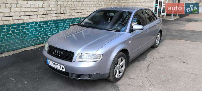 Audi A4 (2004)