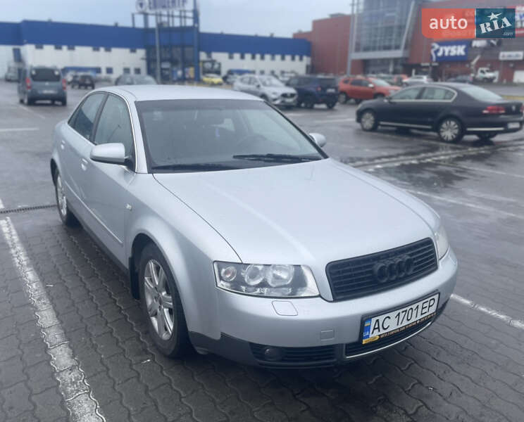 Audi A4 (2003)