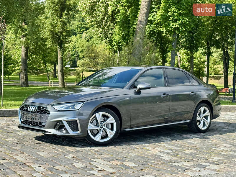 Audi A4 (2023)