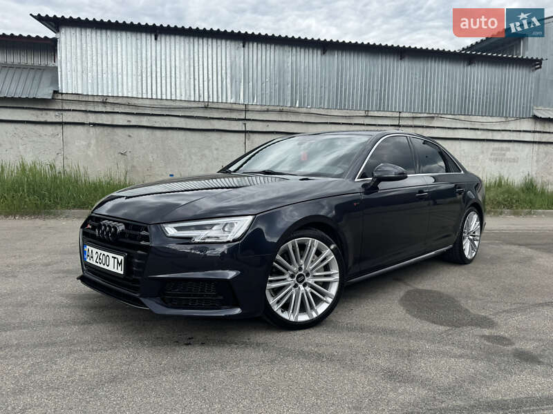 Audi A4 (2016)