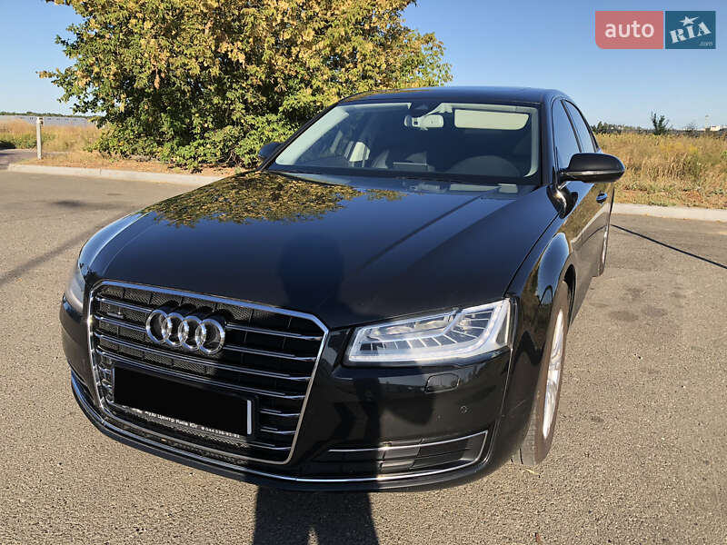 Audi A8 (2017)