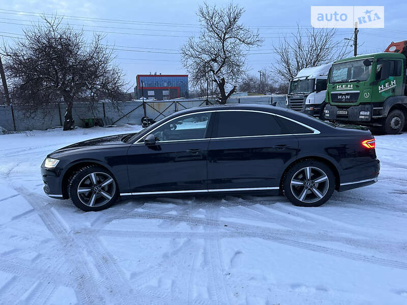 Audi A8 (2020)