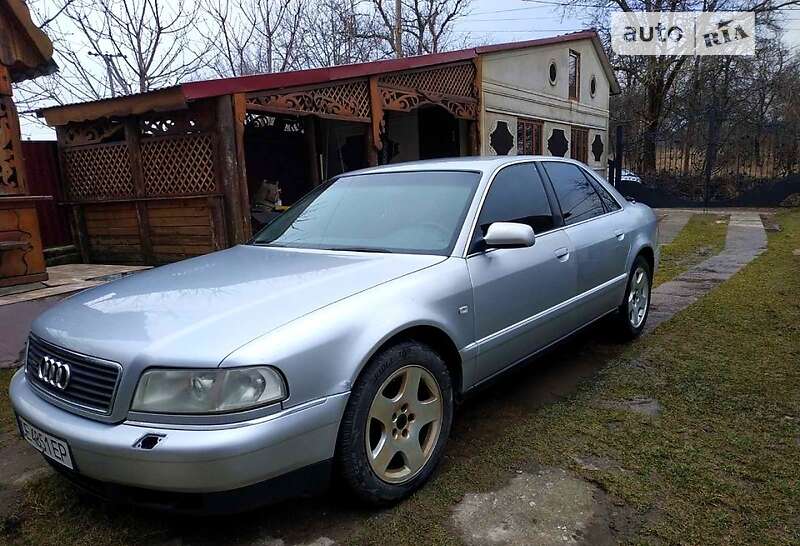 Audi A8 (2000)